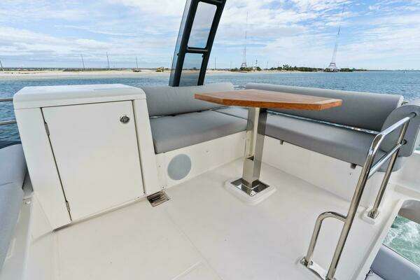 Prestige 420 Flybridge Yacht For Sale