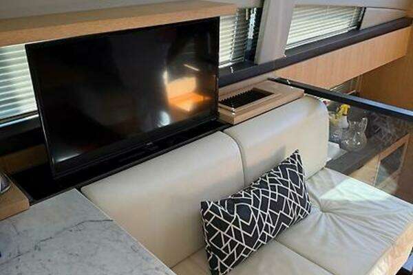 Fairline Squadron 42 Yacht For Sale