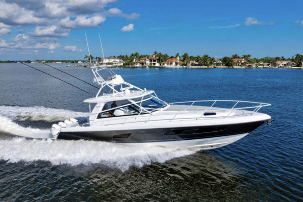 47ft Intrepid Yacht For Sale