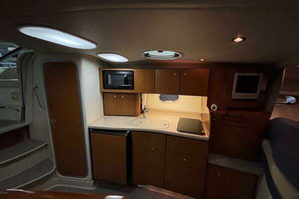 Photo of the 2003 Four Winns 328 Vista