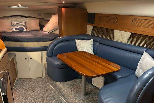 Photo of the 2003 Four Winns 328 Vista