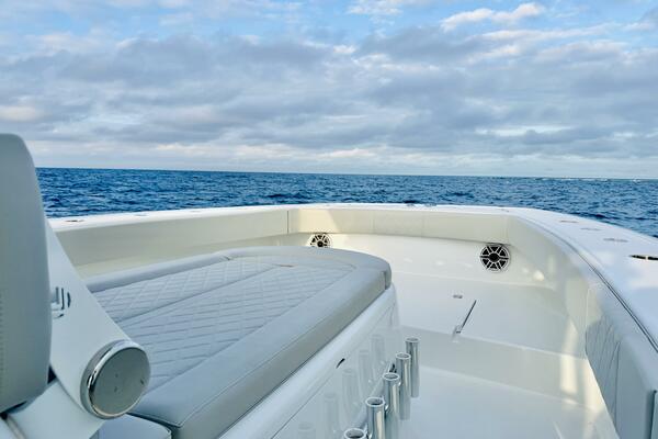 Lodge ical Necessity 37ft Freeman Yacht For Sale