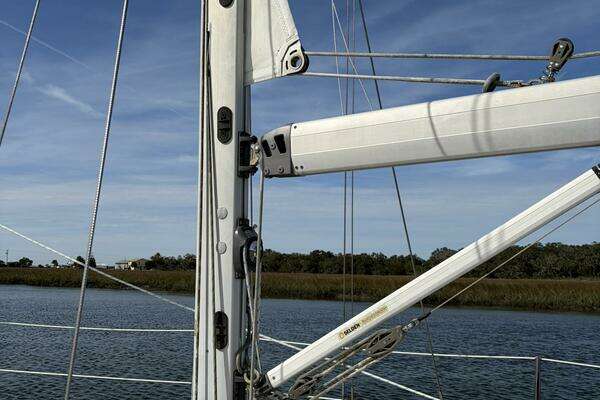 Photo of the 2010 Catalina 309 "QE3"