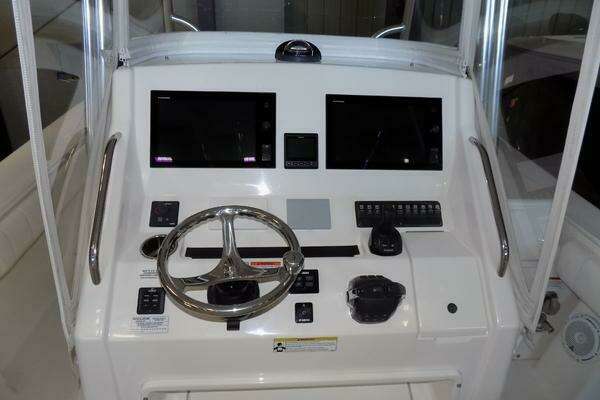 Regulator 34SS Yacht For Sale