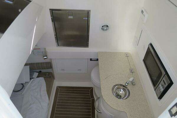 Regulator 34SS Yacht For Sale