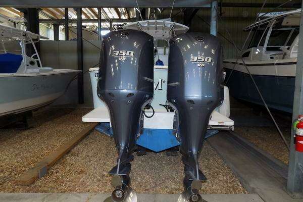 Regulator 34SS Yacht For Sale