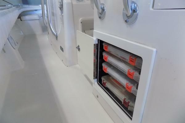 WIN PER DAY 34ft Regulator Yacht For Sale