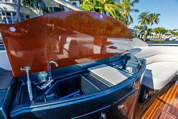 Isola 33ft Riva Yacht For Sale