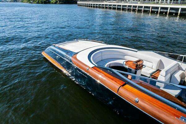 Riva Aquariva Yacht For Sale