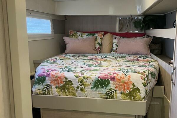 Flip Flops 48ft Leopard Yacht For Sale