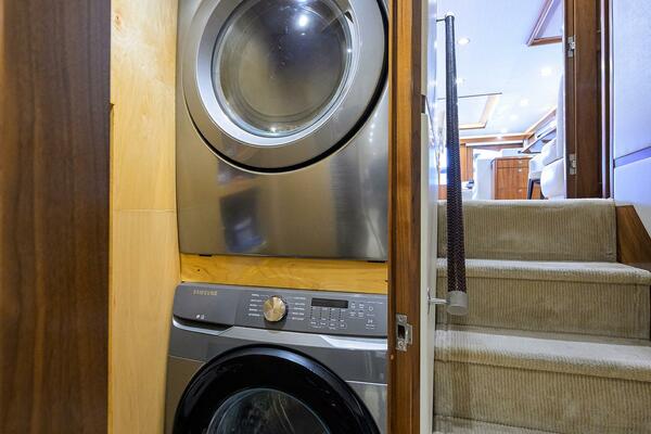 Viking  92 SPECULATOR - Washer and Dryer