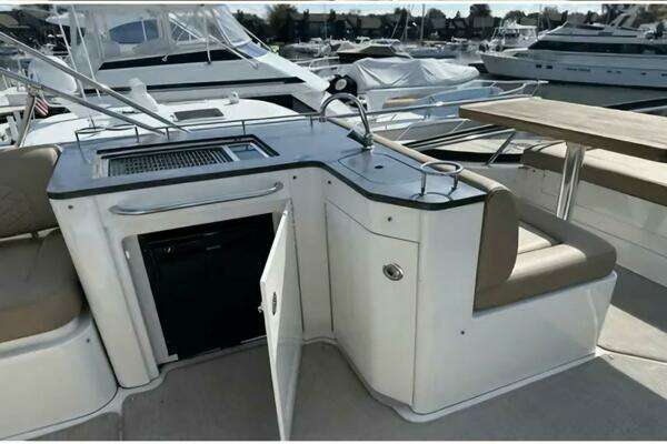Sea Ray 51 Fly Yacht For Sale