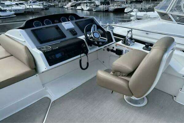 Sea Ray 51 Fly Yacht For Sale