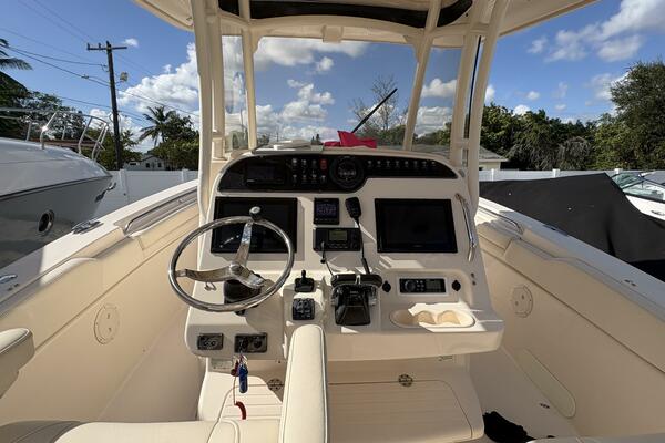 31ft Grady White Yacht For Sale
