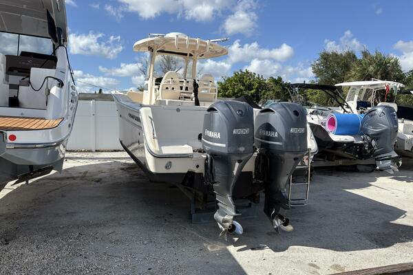 31ft Grady White Yacht For Sale