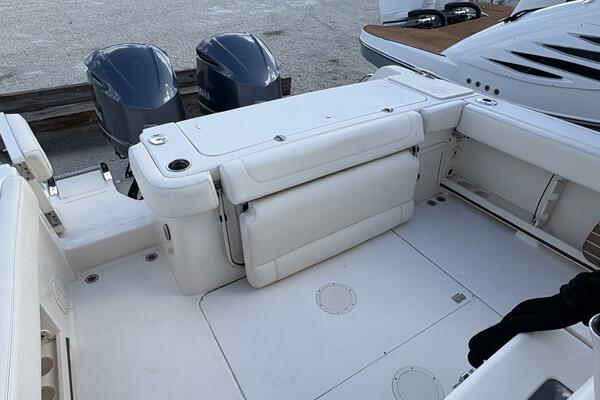 31ft Grady White Yacht For Sale