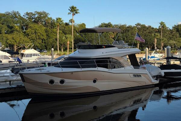 Long Gone 34ft Carver Yacht For Sale