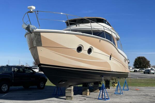 Long Gone 34ft Carver Yacht For Sale
