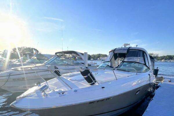 31-ft-Sea Ray-2010-310 Sundancer-Josh'd Grand Haven Michigan United States  yacht for sale