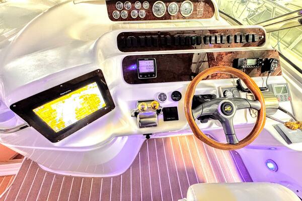 SEASCAPE 40ft Sea Ray Yacht For Sale