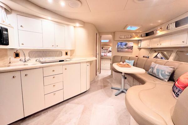 SEASCAPE 40ft Sea Ray Yacht For Sale