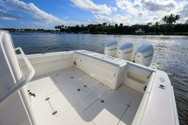 SeaVee 340Z Yacht For Sale