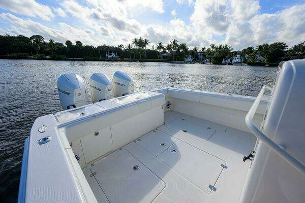 SeaVee 340Z Yacht For Sale