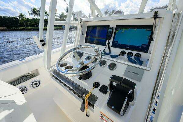 SeaVee 340Z Yacht For Sale