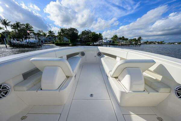 SeaVee 340Z Yacht For Sale
