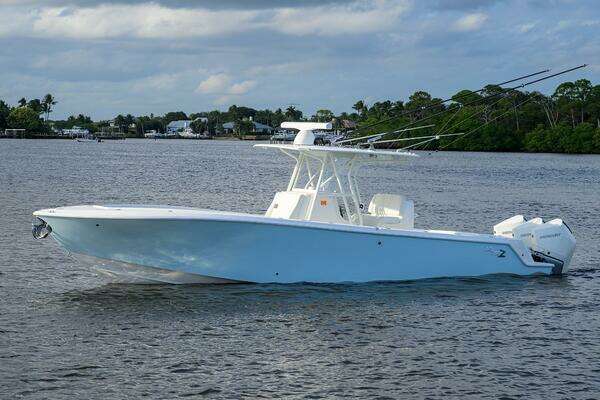 REEL CRAFT 34ft SeaVee Yacht For Sale
