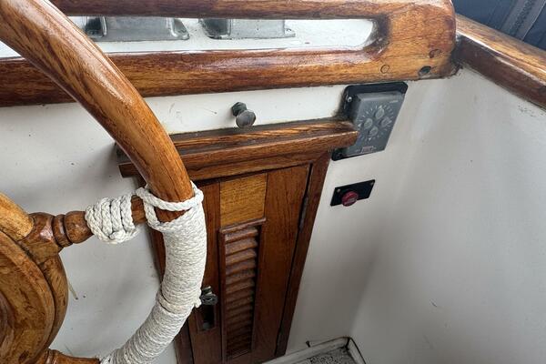 44' Marine Trader Flybridge Helm Storage Starboard