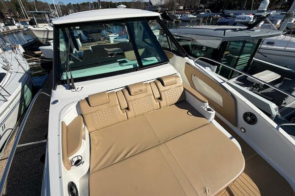 SEA JAY 32ft Sea Ray Yacht For Sale