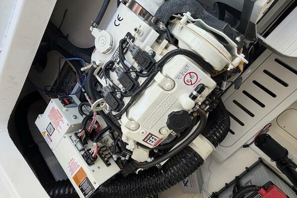 SEA JAY 32ft Sea Ray Yacht For Sale