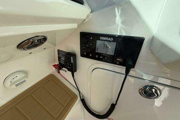 Sea Ray 320 Outboard Yacht For Sale