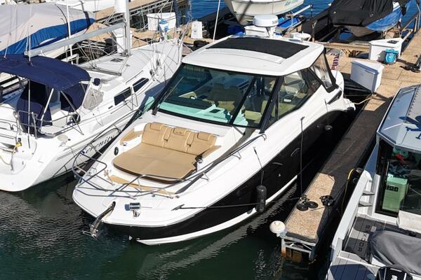 SEA JAY 32ft Sea Ray Yacht For Sale