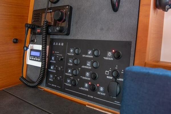 Rivendell 34ft Jeanneau Yacht For Sale