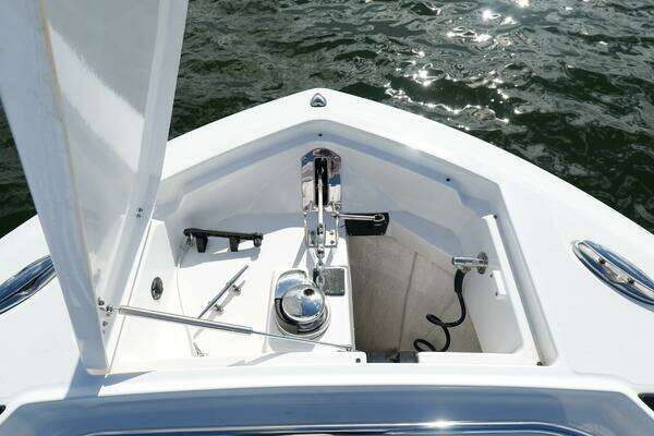 Blackfin 332 CC Yacht For Sale