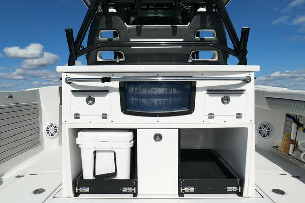 Blackfin 332 CC - Cockpit