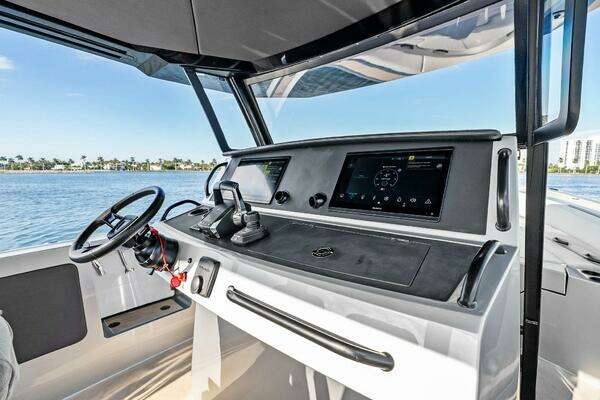 Wajer Center Console Yacht For Sale