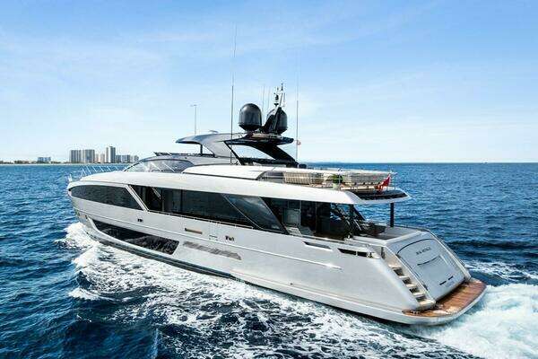 Riva Dolcevita Yacht For Sale