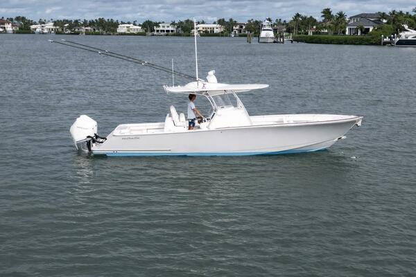 LOW KEY 33ft Valhalla Boatworks Yacht For Sale