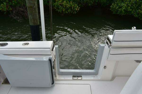 Valhalla Boatworks V-33 Yacht For Sale