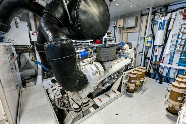 Bravo Zulu 92ft Westship Yacht For Sale