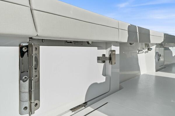 Valhalla Boatworks V 33 (38)