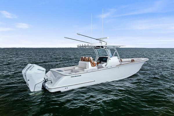 Valhalla Boatworks V 33 (3)