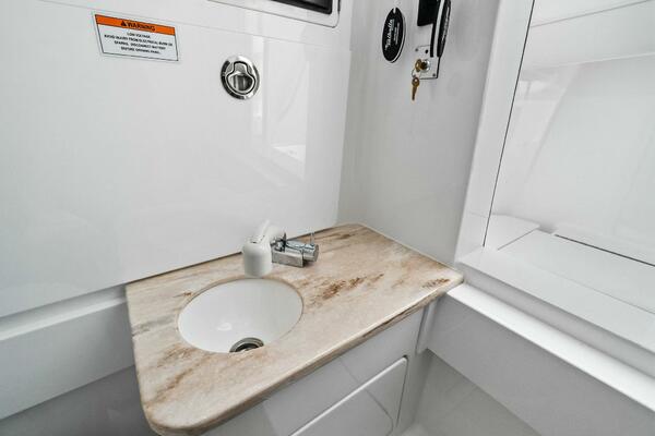 Valhalla Boatworks V 33 (65)