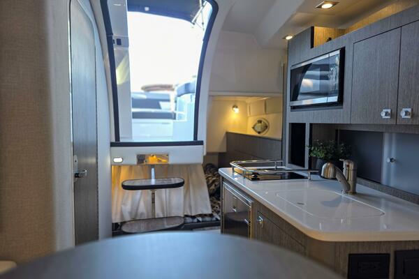 29ft Monterey Yacht For Sale