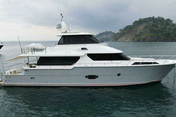 Photo of the 2010 Horizon Enclosed Pilothouse "3W"