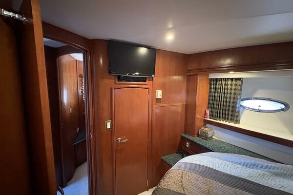 Isla Swintono 53ft Carver Yacht For Sale