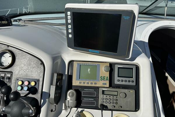 Isla Swintono 53ft Carver Yacht For Sale